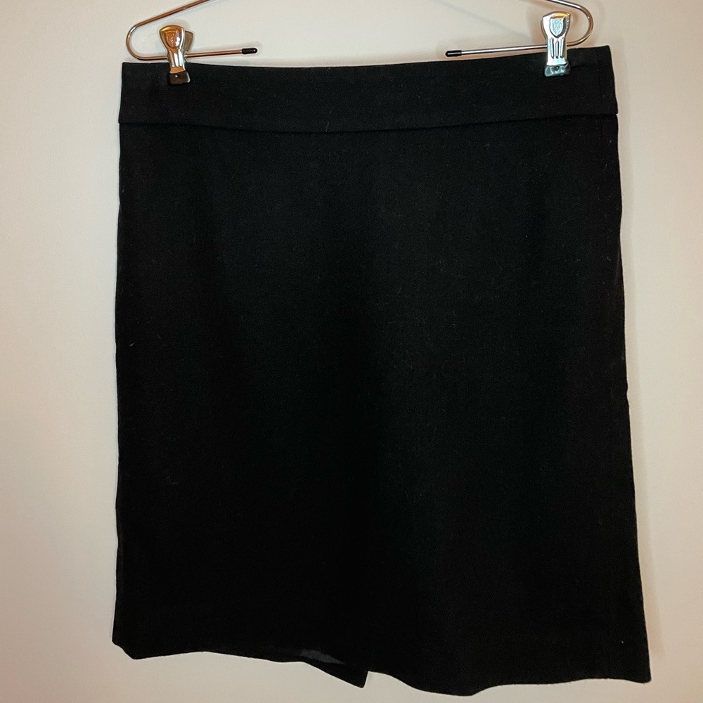 J. Crew Classic Wool Pencil Skirt | Size 8